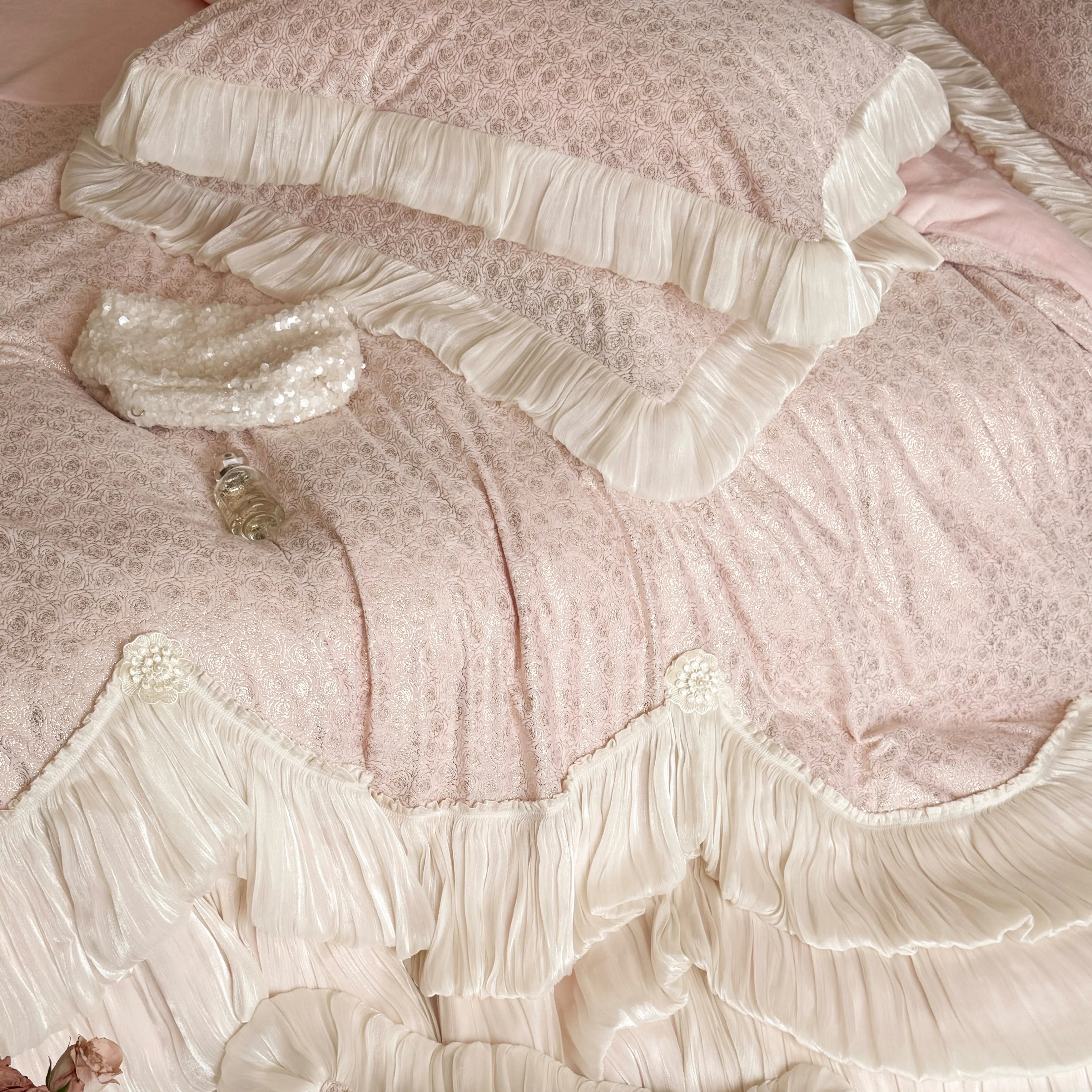 Princess Soft 260g Matte Milk Velvet Gold Foil Jacquard Duvet Cover Set11 Princess Soft 260g Matte Milk Velvet Gold Foil Jacquard Duvet Cover Set11