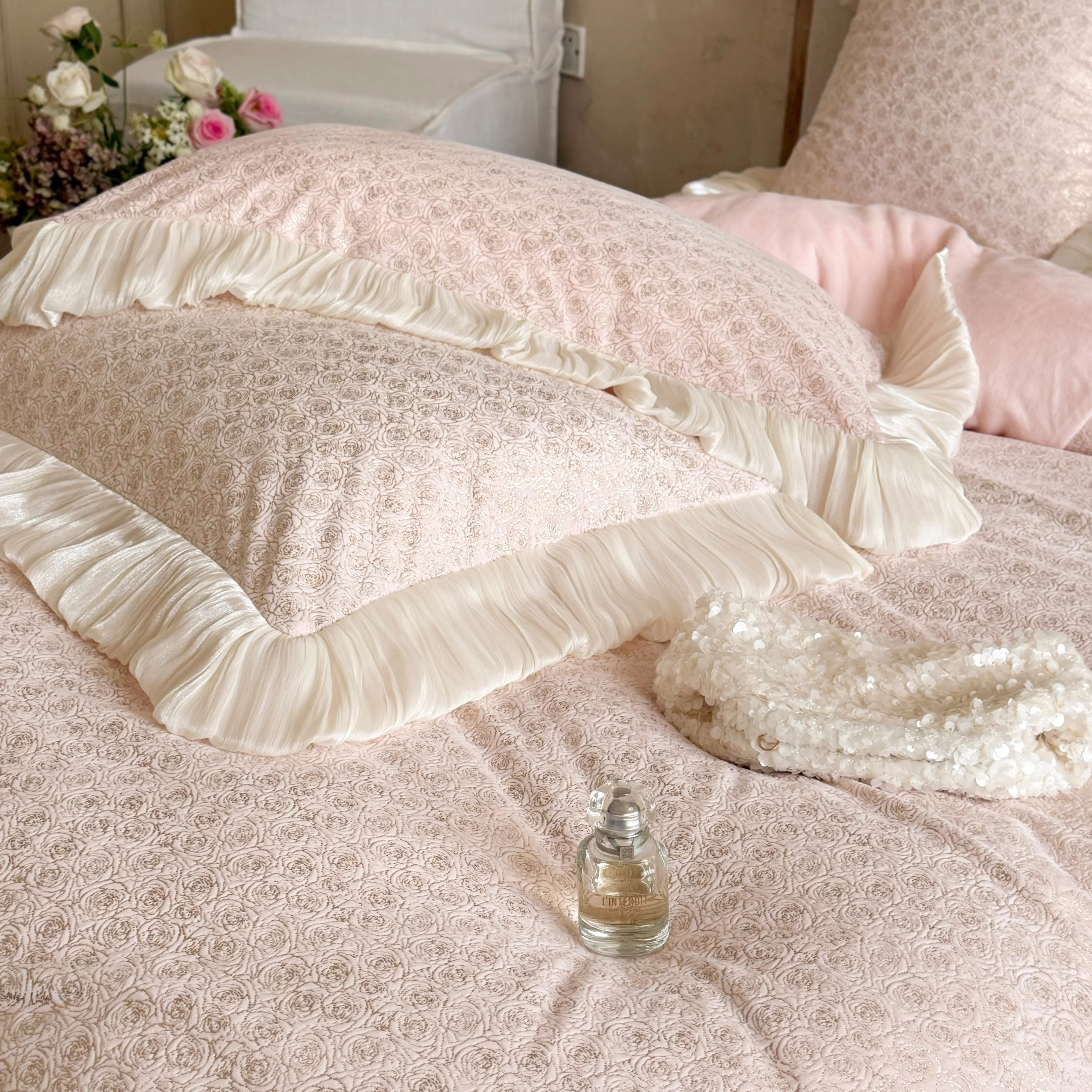 Princess Soft 260g Matte Milk Velvet Gold Foil Jacquard Duvet Cover Set13 Princess Soft 260g Matte Milk Velvet Gold Foil Jacquard Duvet Cover Set13