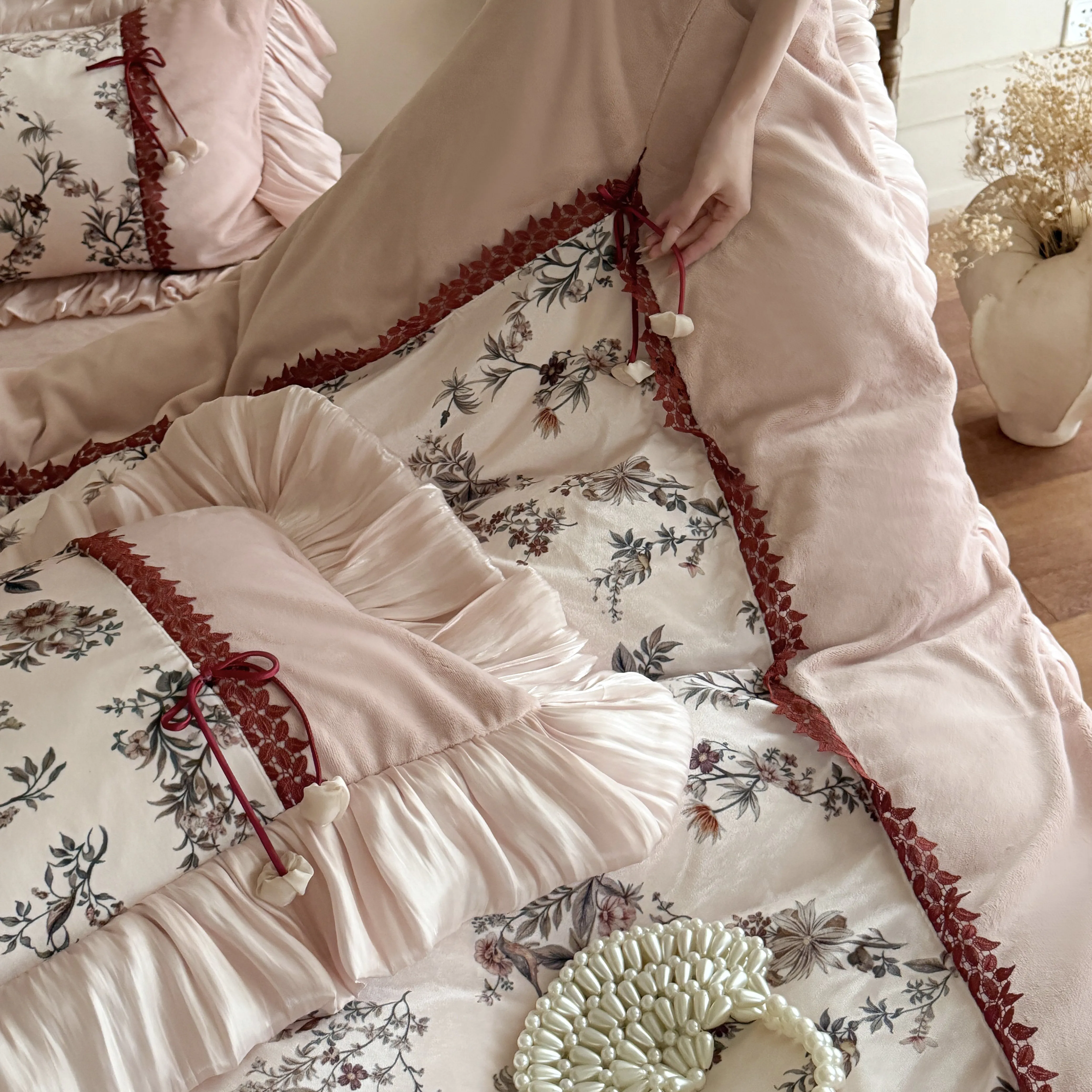 Shabby Chic Digital Botanical Floral Print Matte Milk Velvet Ruffle Bedding Set08 Shabby Chic Digital Botanical Floral Print Matte Milk Velvet Ruffle Bedding Set08