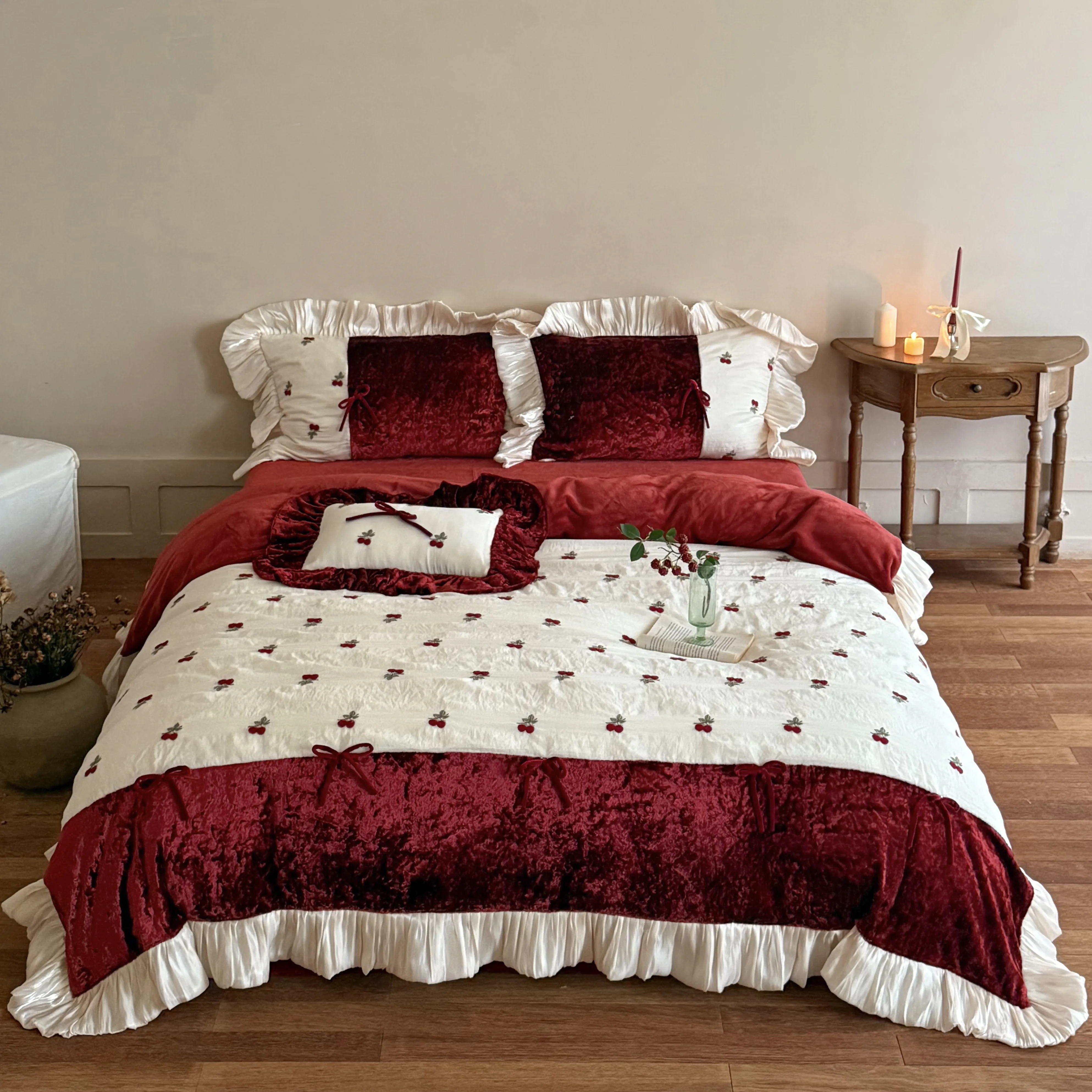 Soft 380g Milk Velvet Cherry Embroidery Bow Tie Ruffle Winter Bedding 4 Pcs Set01