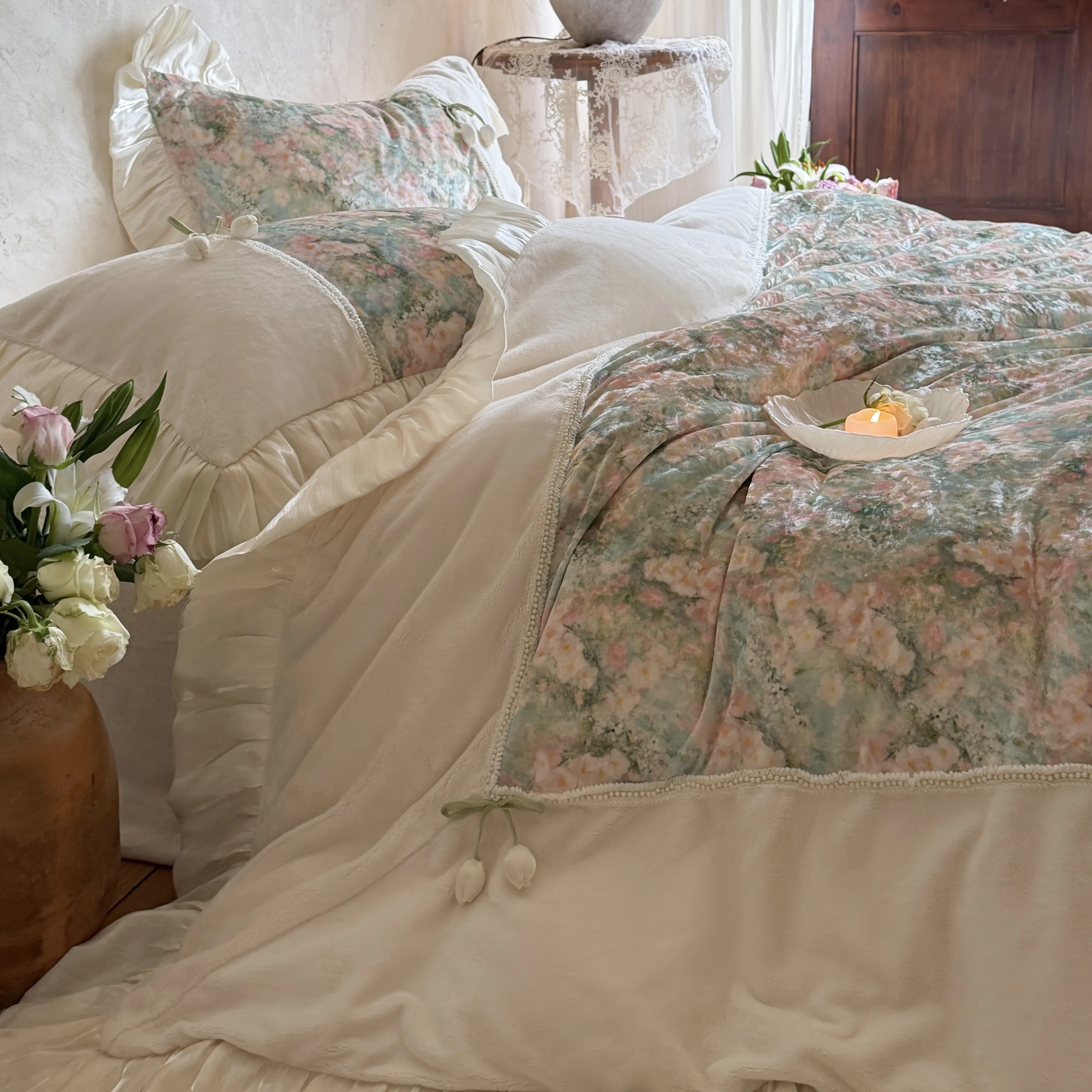 Vintage Watercolor Garden Floral Printed Velvet Ruffle Duvet Cover 4 Piece Set08